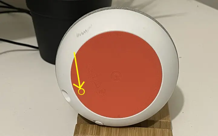 Google-home-mini-reset-button